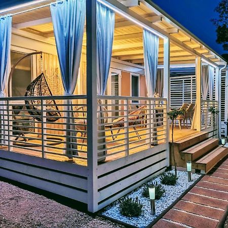 J & R Mobile Homes Biograd Na Moru Esterno foto