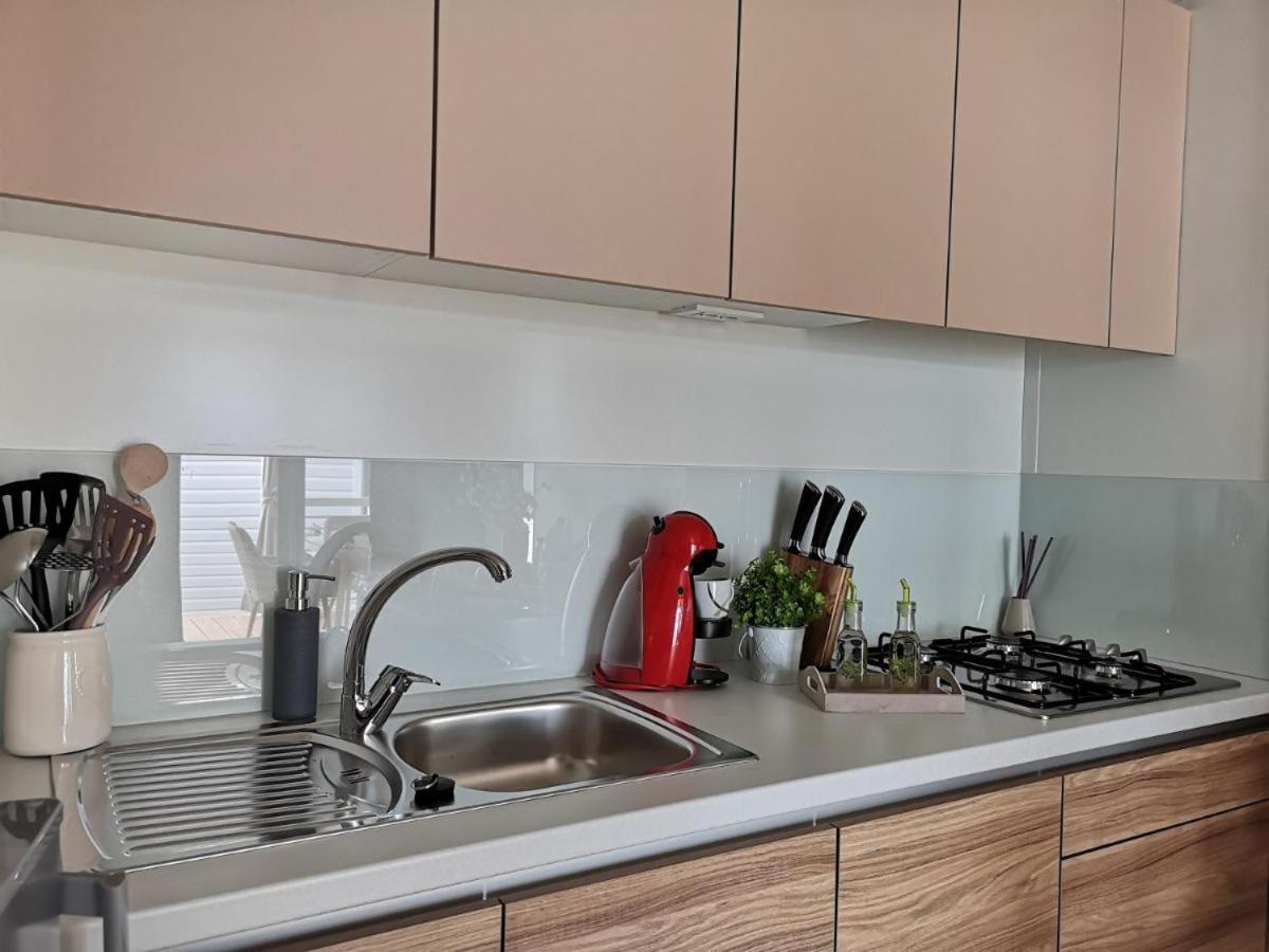 J & R Mobile Homes Biograd Na Moru Esterno foto