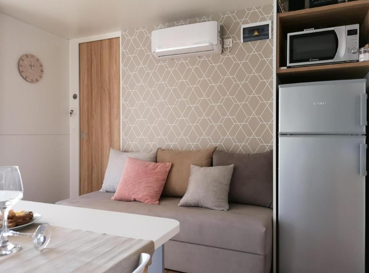 J & R Mobile Homes Biograd Na Moru Esterno foto