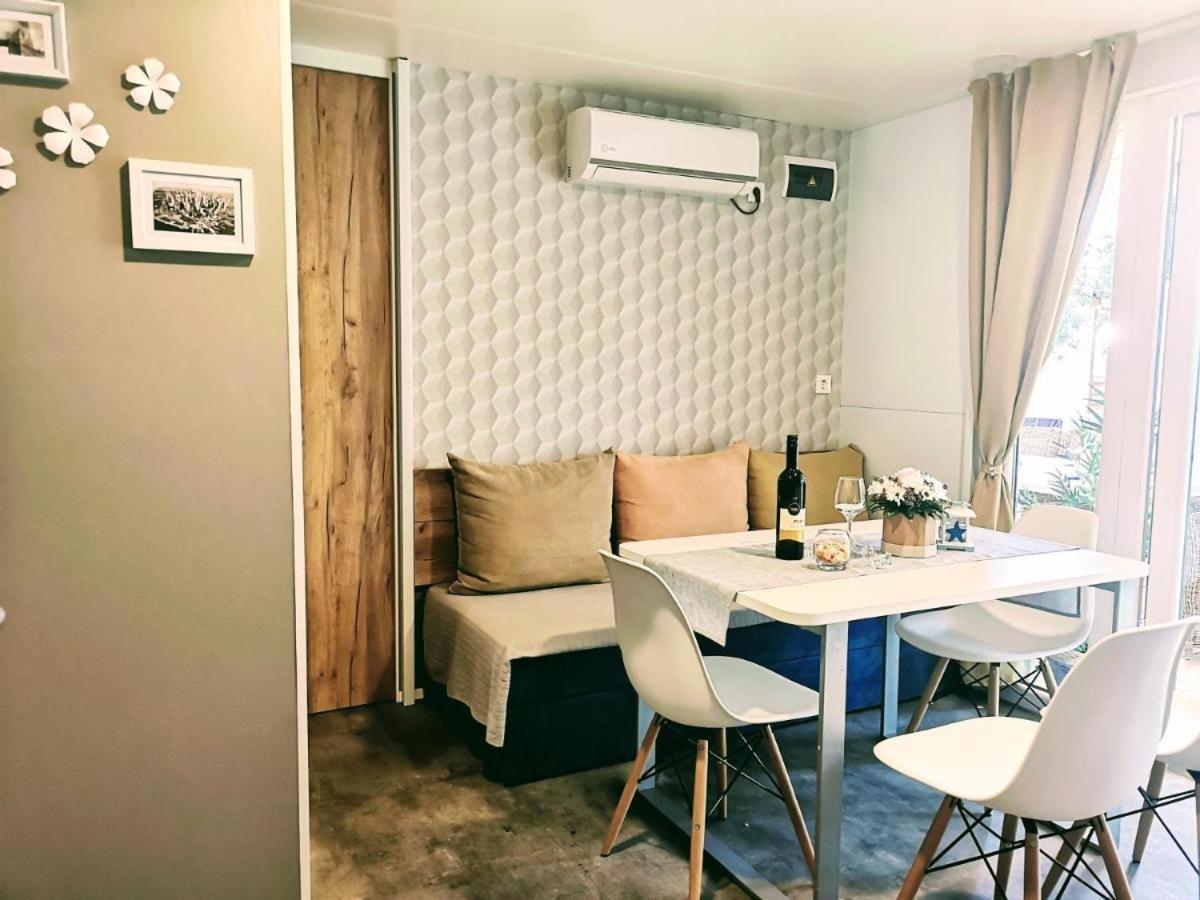 J & R Mobile Homes Biograd Na Moru Esterno foto